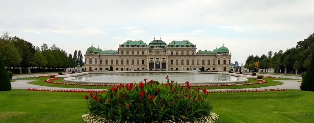 Paradigm shift in architecture: Neoclassicism, Eclecticism, and art Nouveau. Image shows the neo classicism architecture of Schönbrunn palace in Vienna.