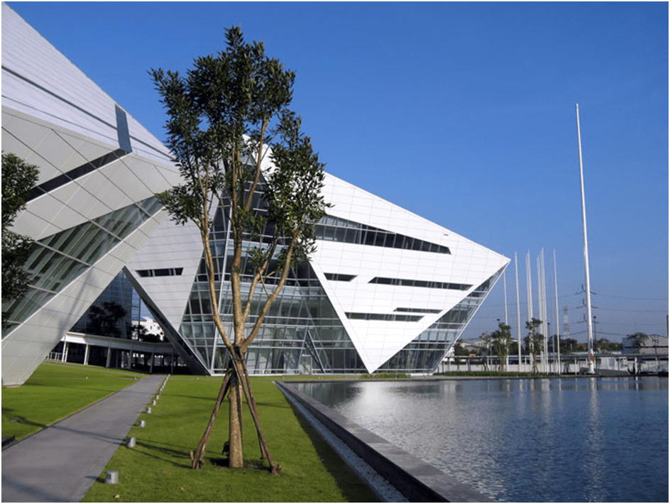 Paradigm shift in architecture: criteria-character-practice. image shows that functional relationships has not changed regardless of building type, University of Bangkok in Thailand.