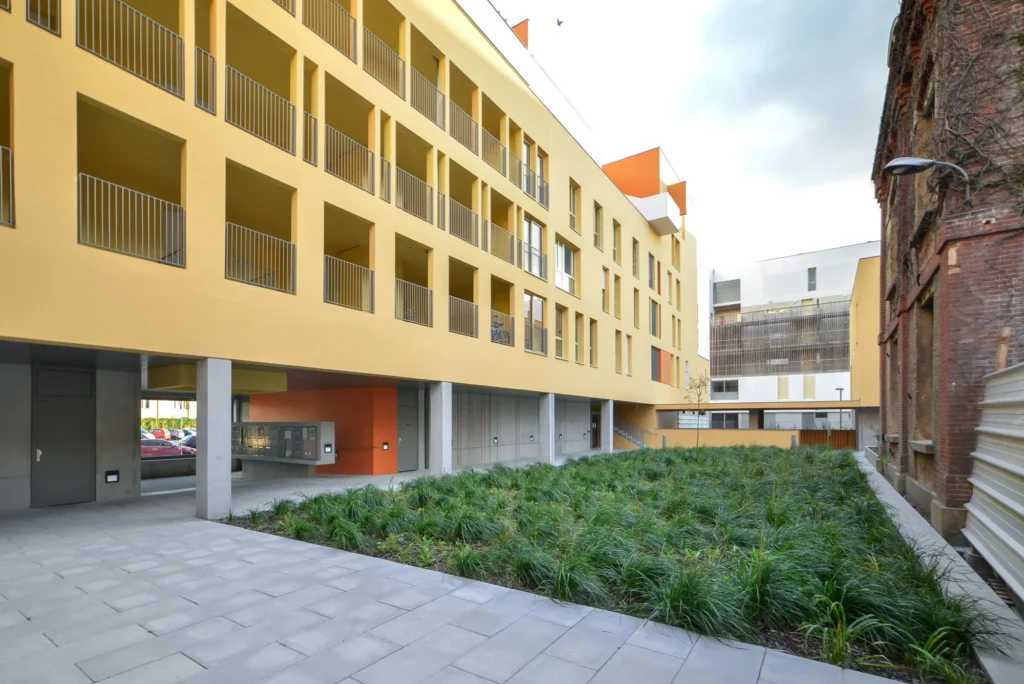 Clause Bois Badeau Urban Regeneration & Design project Brétigny. internal buildings courtyard architecture design.