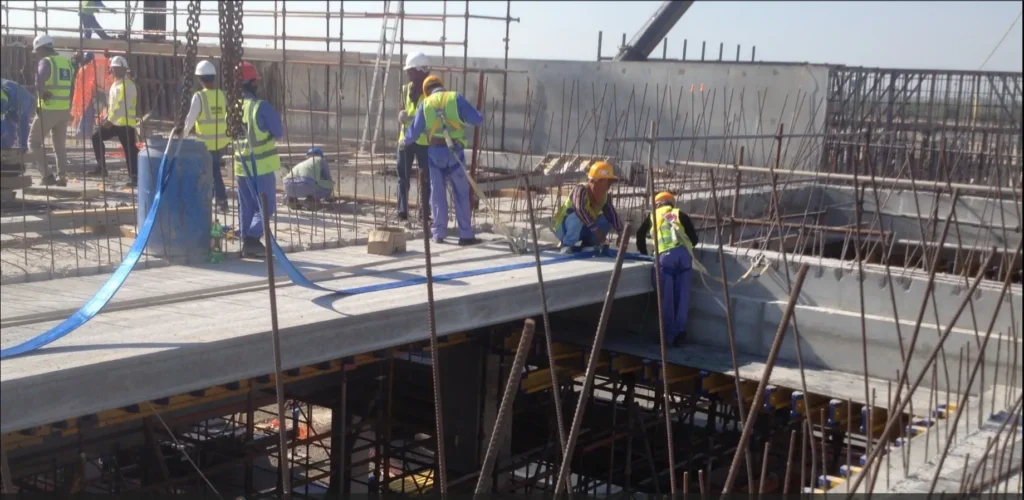 Construction management vs project management, the superstructure work of the subcontractor in this project. delay analysis for precast concrete work 