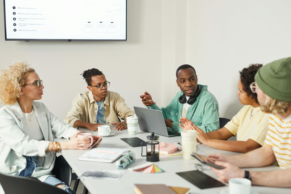 leadership in business management meeting 